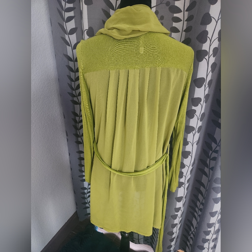 Green jacket top - Picture 2 of 6